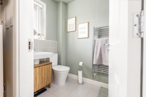 4 Maple Street, BS14-13.jpg