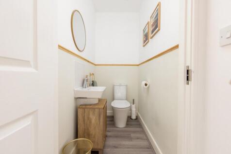 4 Maple Street, BS14-18.jpg