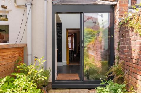 0W5AMR - External D.jpg