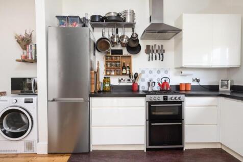 10 Kensington Park Road, BS4-12.jpg