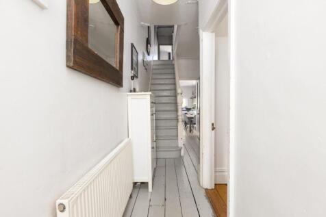 10 Kensington Park Road, BS4-26.jpg