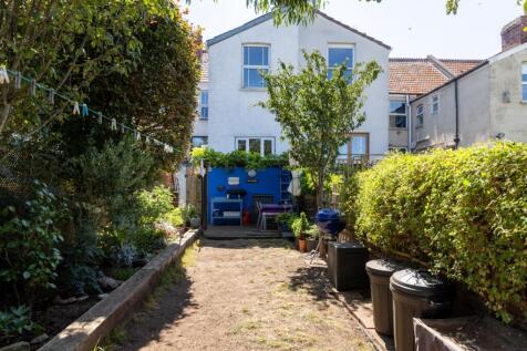 10 Kensington Park Road, BS4-28.jpg