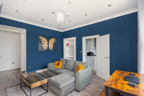 F5F6FCM - Lounge Diner B.jpg