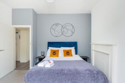 F5F6FCM - Bedroom E.jpg