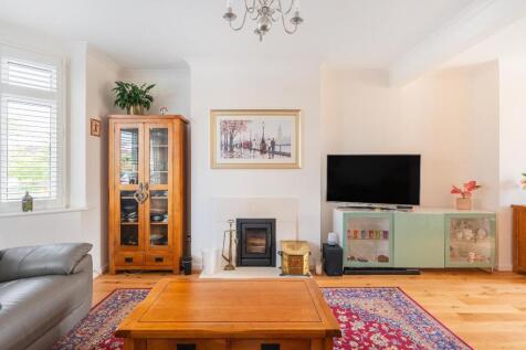0O8CDD - Living Room A.jpg