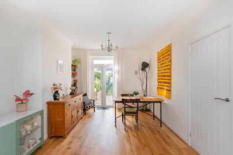 0O8CDD - Dining Room A.jpg