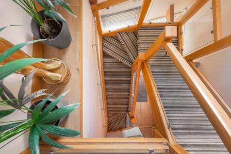 F21GHCN - Entrance Hall C.jpg