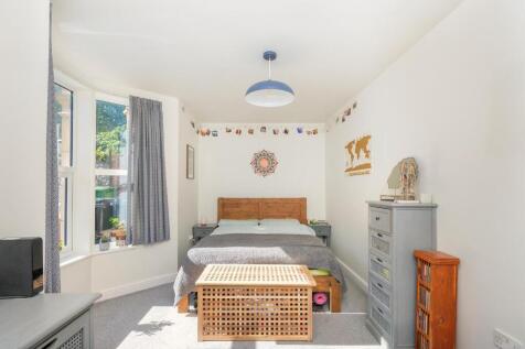 3S2LRHD - Bedroom E.jpg