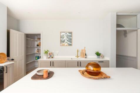 0O4STN - Kitchen D.jpg