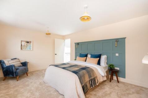 0O4STN - Bedroom D.jpg