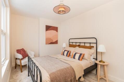 0O4STN - Bedroom I.jpg