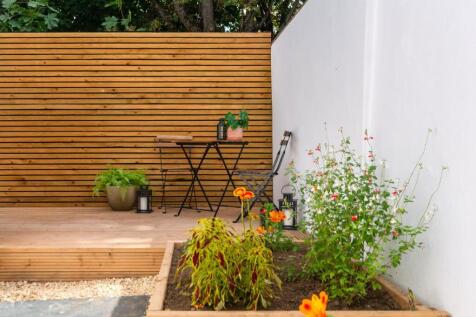 0O4STN - External D.jpg