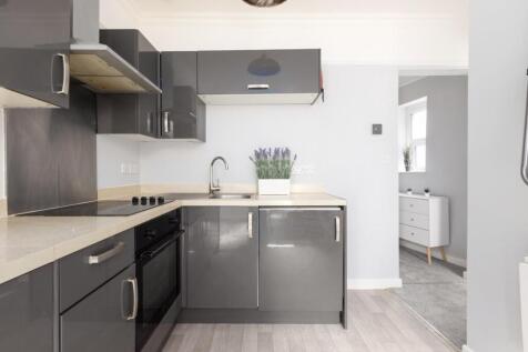 Flat 1, 3 Bushy Park, BS4-4.jpg