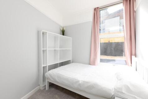 Flat 1, 3 Bushy Park, BS4-8.jpg