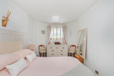G3F5WRCM - Bedroom F.jpg