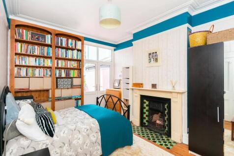 3B9RKE - Dining Room C.jpg