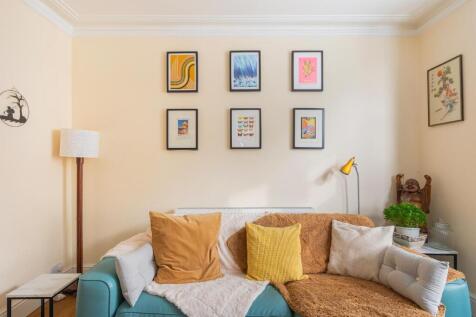 1W1R3RD - Living Room B.jpg