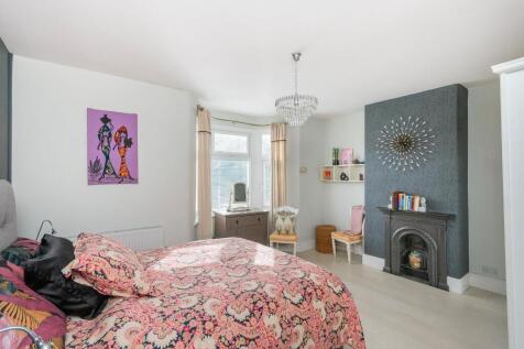 1W1R3RD - Bedroom B.jpg