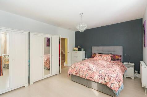 1W1R3RD - Bedroom A.jpg