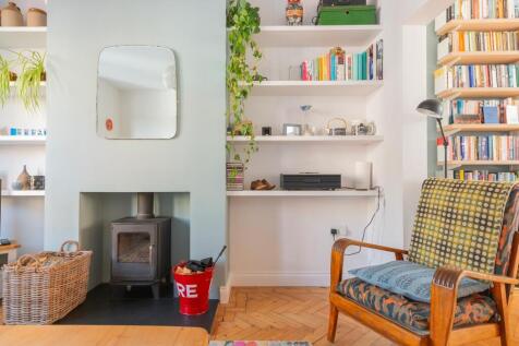 1A7RVP - Living Room A.jpg