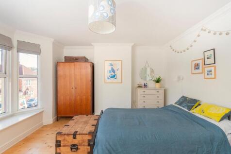 1A7RVP - Bedroom A.jpg