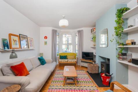 1A7RVP - Living Room D.jpg