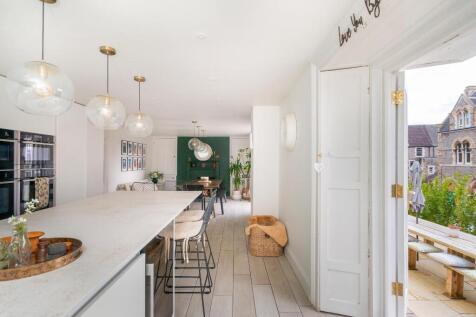 1H7RCN - Kitchen Diner A.jpg