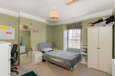 1H7RCN - Bedroom E.jpg