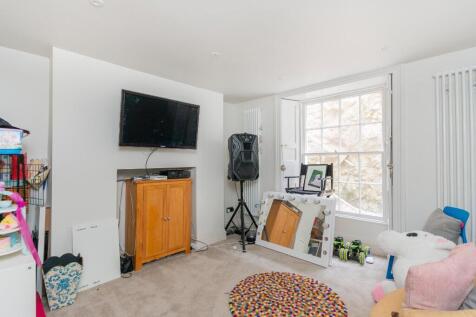 1H7RCN - Play Room A.jpg