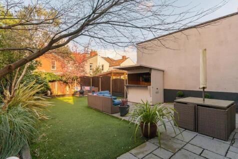 0C8RKE - External H.jpg