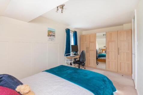 4W0CSI - Bedroom E.jpg