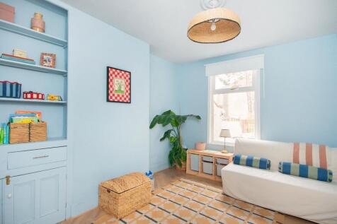 1R8HEE - Dining Room B.jpg