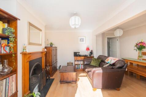 G4F8WSTN - Lounge Diner C.jpg