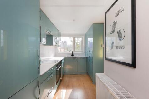 G4F8WSTN - Kitchen D.jpg