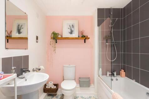 1W6R3MD - Bathroom B.jpg