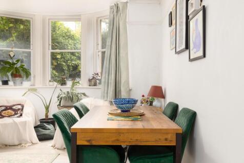 BF, 65 Cotham Brow, BS6-2.jpg