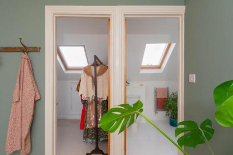 1R8RSE - Bedroom H.jpg