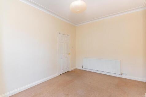 3Y2REN - Living Room A.jpg