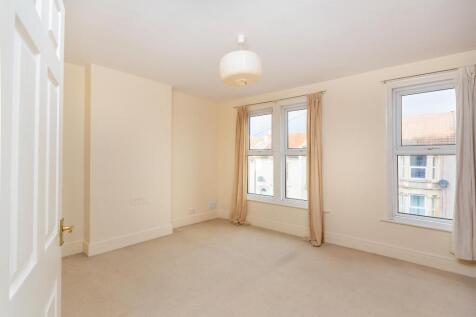 3Y2REN - Bedroom F.jpg