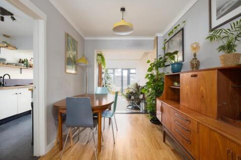 99 Gilbert Road, BS5-12.jpg