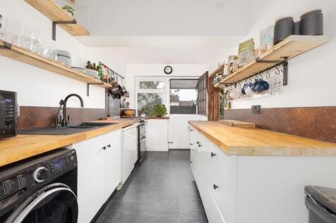 99 Gilbert Road, BS5-14.jpg