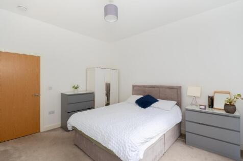 1B1CSC - Bedroom A.jpg