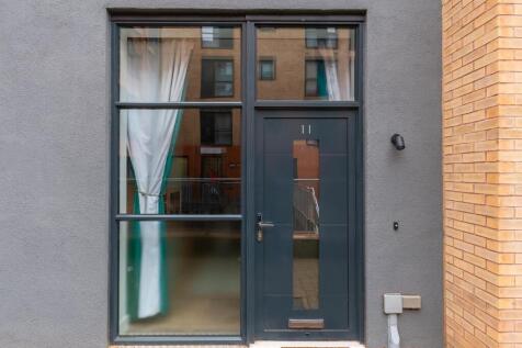 1B1CSC - External G.jpg