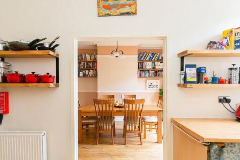 9W0RBN - Kitchen D.jpg