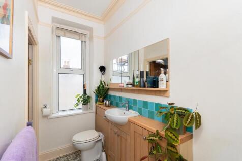 9W0RBN - Ensuite A.jpg