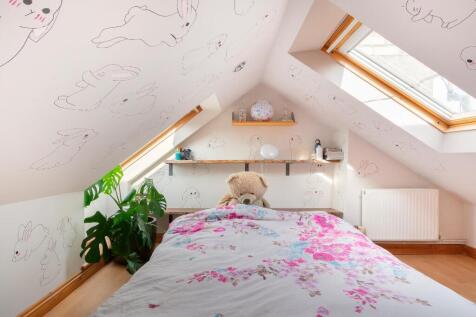 9W0RBN - Bedroom L.jpg