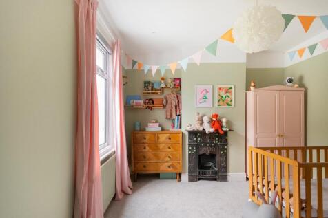 1N5R0SA - Bedroom F.jpg