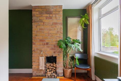 1N5R0SA - Bedroom B.jpg