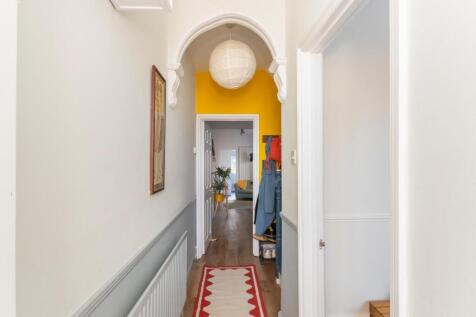 0A4SBR - Hallway B.jpg