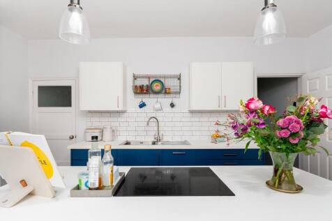 0A4SBR - Kitchen Diner F.jpg